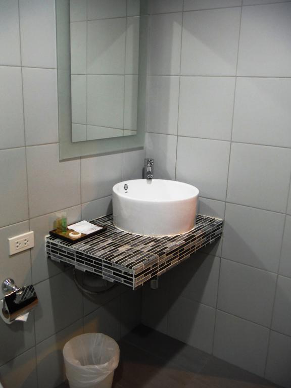 Shooters Guesthouse Pattaya Pokój zdjęcie
