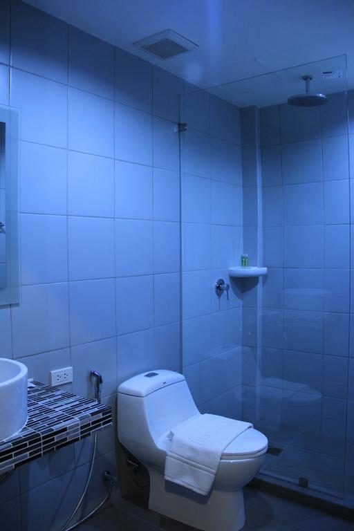 Shooters Guesthouse Pattaya Pokój zdjęcie